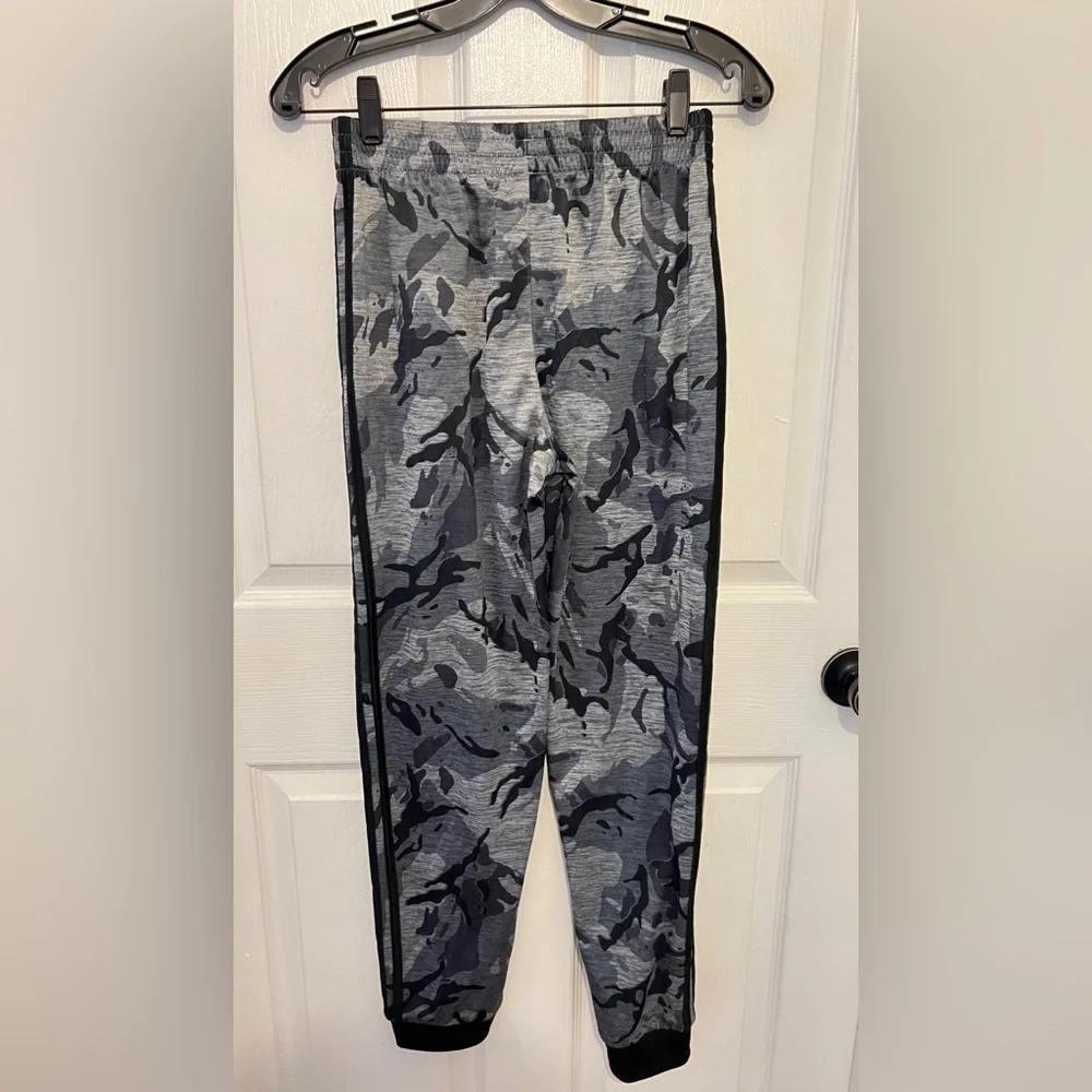 ADIDAS Youth Heather Core Gray Camouflage Print Fleece Joggers Pants Size L - Picture 2 of 5